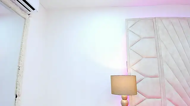 Derek and Skarlet online show from 12, 10, 2025