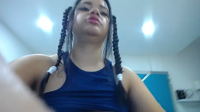 Snapshot of _Miaaleon chatting on 5, 3, 2025 Miaaleon online show from 5, 3, 2025