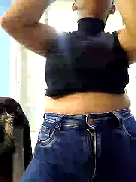 Snapshot of _Miaaleon chatting on 10, 3, 2025 Miaaleon online show from 10, 3, 2025