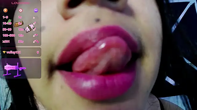 Snapshot of _Miaaleon chatting on 17, 3, 2025 Miaaleon online show from 17, 3, 2025