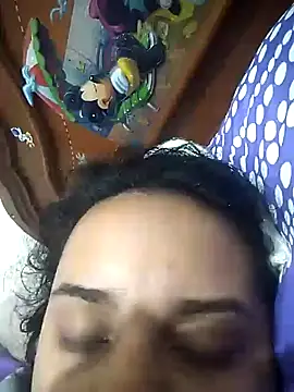 Snapshot of _Miaaleon chatting on 13, 11, 2025 Miaaleon online show from 13, 11, 2025