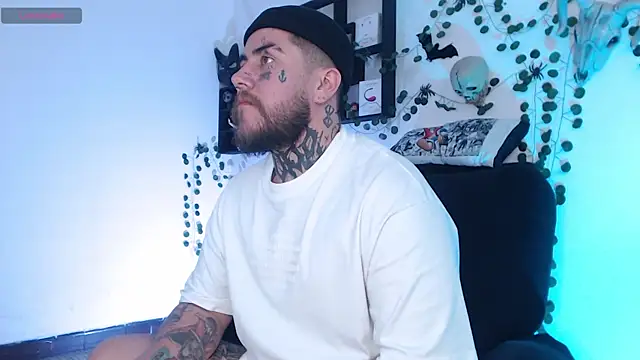 Snapshot of Ash_gusbig chatting on 8, 12, 2024 Ash gusbig online show from 8, 12, 2024