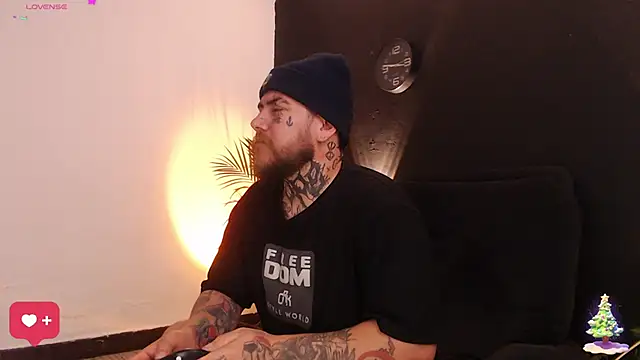 Snapshot of Ash_gusbig chatting on 5, 1, 2025 Ash gusbig online show from 5, 1, 2025