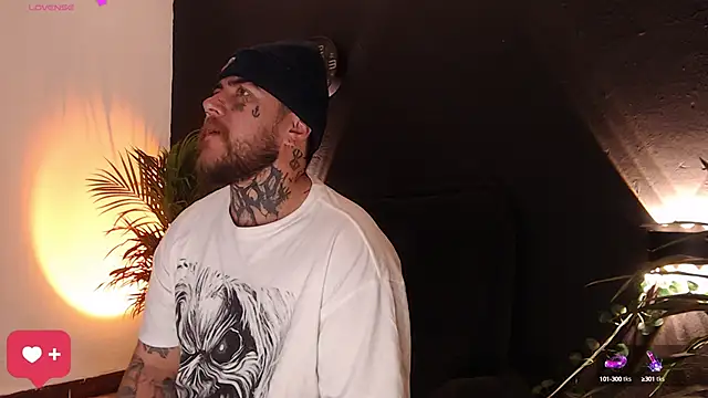 Snapshot of Ash_gusbig chatting on 7, 1, 2025 Ash gusbig online show from 7, 1, 2025