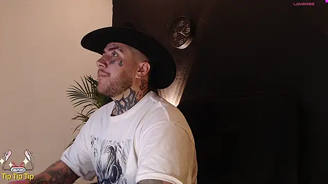 Snapshot of Ash_gusbig chatting on 24, 1, 2025 Ash gusbig online show from 24, 1, 2025