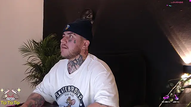 Snapshot of Ash_gusbig chatting on 28, 1, 2025 Ash gusbig online show from 28, 1, 2025