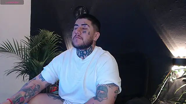 Snapshot of Ash_gusbig chatting on 14, 2, 2025 Ash gusbig online show from 14, 2, 2025