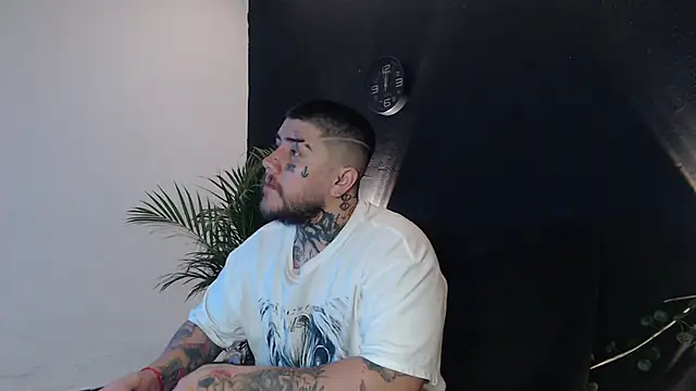 Snapshot of Ash_gusbig chatting on 27, 2, 2025 Ash gusbig online show from 27, 2, 2025