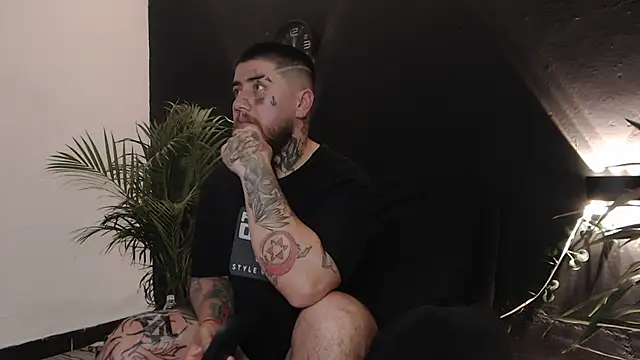 Snapshot of Ash_gusbig chatting on 6, 3, 2025 Ash gusbig online show from 6, 3, 2025