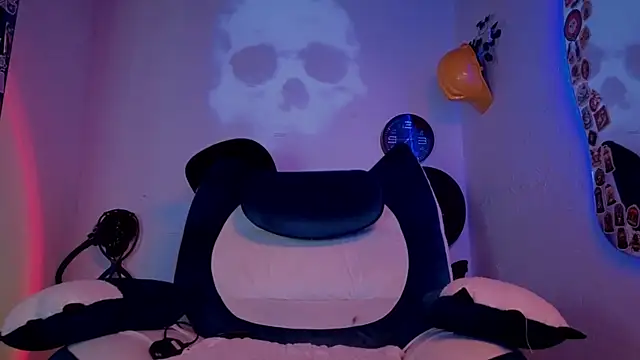 Snapshot of Ash_gusbig chatting on 15, 9, 2025 Ash gusbig online show from 15, 9, 2025