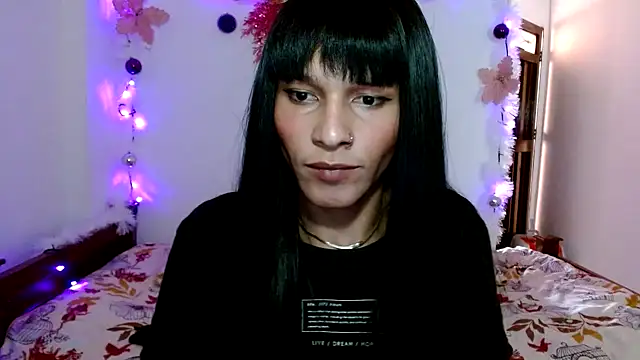 carolinemiller7 online show from 29, 12, 2024