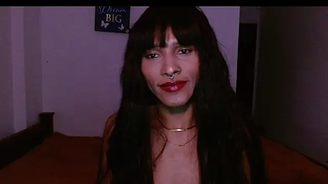 carolinemiller7 online show from 21, 1, 2025