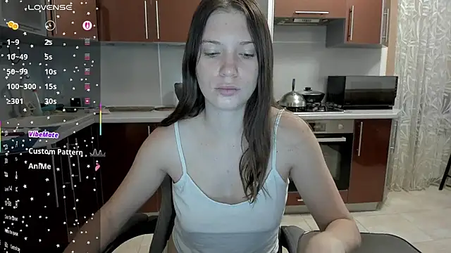 Snapshot of _BondiXUrban_ chatting on 14, 11, 2025 BondiXUrban online show from 14, 11, 2025