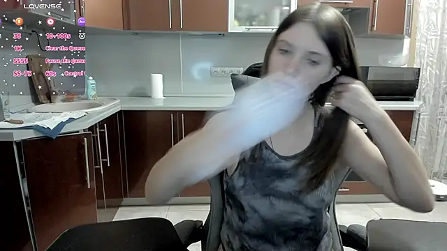 Snapshot of _BondiXUrban_ chatting on 19, 12, 2025 BondiXUrban online show from 19, 12, 2025