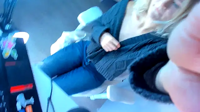 JennyWoody online show from 21, 9, 2025