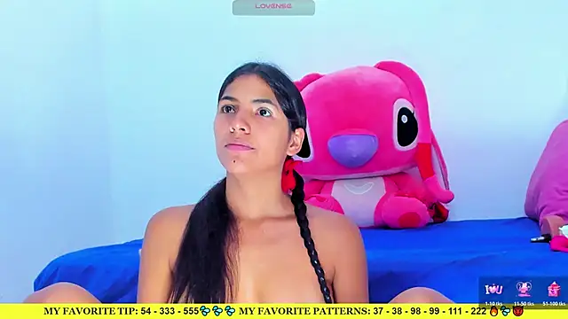 AriannaLewiis online show from 7, 6, 2026