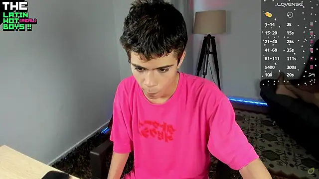 MyLatinHotBoys online show from 18, 12, 2024