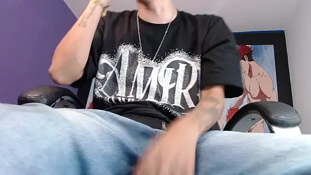 Snapshot of FrannBoy chatting on 7, 12, 2024 FrannBoy online show from 7, 12, 2024