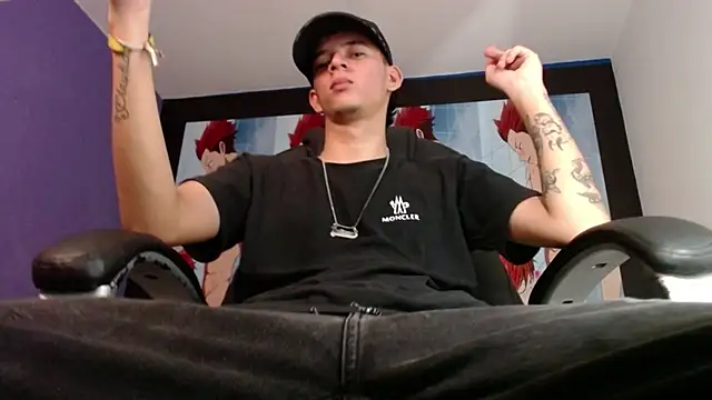 Snapshot of FrannBoy chatting on 14, 1, 2025 FrannBoy online show from 14, 1, 2025