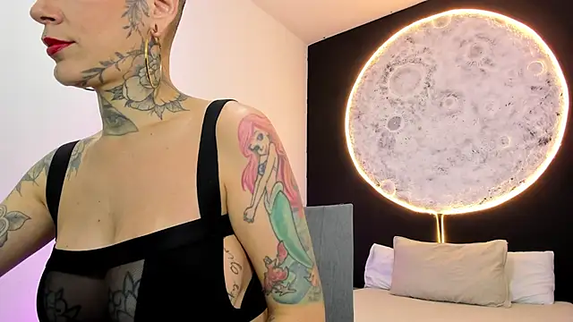 Snapshot of GinebraaFox_ chatting on 6, 2, 2025 GinebraaFox online show from 6, 2, 2025