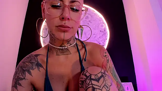 Snapshot of GinebraaFox_ chatting on 13, 2, 2025 GinebraaFox online show from 13, 2, 2025