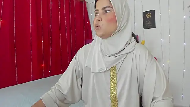 AishaAmin  online show from 6, 3, 2025