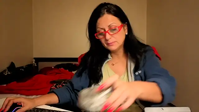 YourDreamLoverr online show from 9, 10, 2025