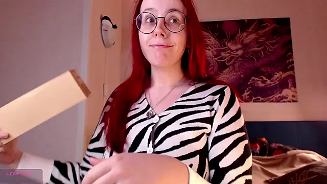 Snapshot of VanessaLincum chatting on 24, 11, 2025 VanessaLincum online show from 24, 11, 2025