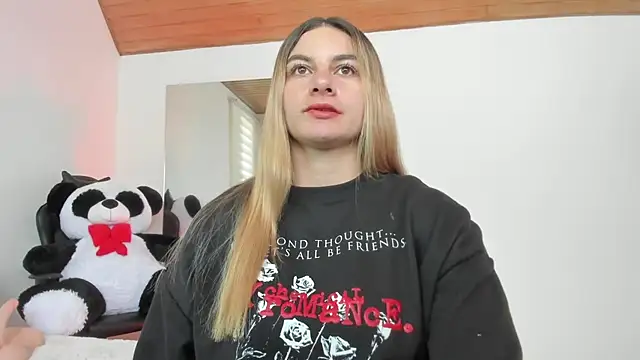 AtheneaRossi online show from 11, 2, 2025