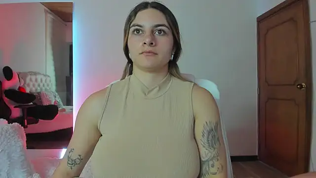 AtheneaRossi online show from 27, 2, 2025