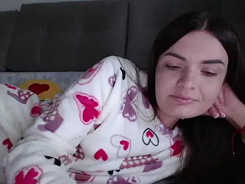  JustmeHere  online show from 28, 9, 2025