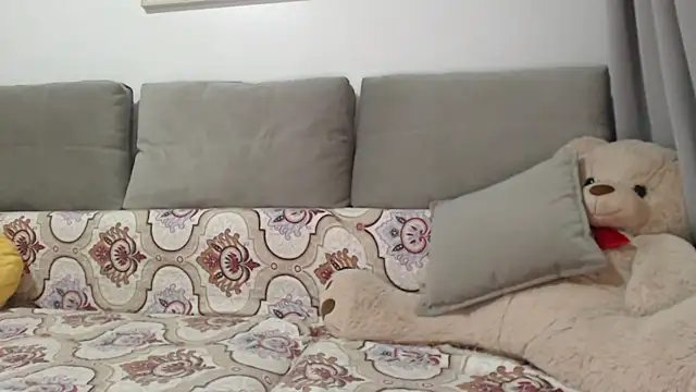  JustmeHere  online show from 3, 11, 2025