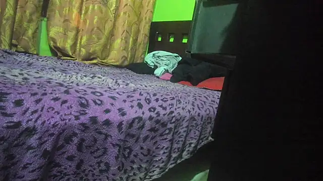 Brenda Smith69 online show from 20, 12, 2025