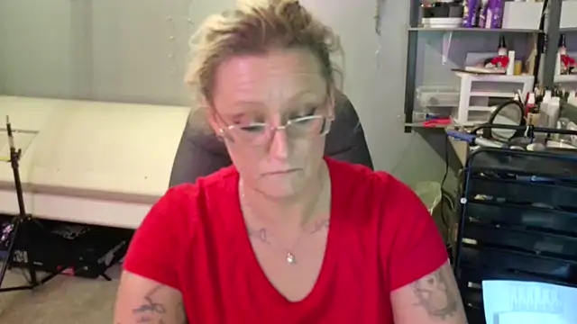 Lisalovely6981 online show from 29, 1, 2025