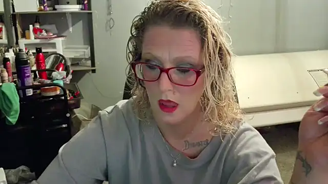 Lisalovely6981 online show from 10, 2, 2025