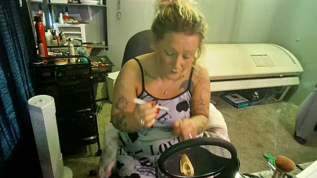 Lisalovely6981 online show from 16, 2, 2025