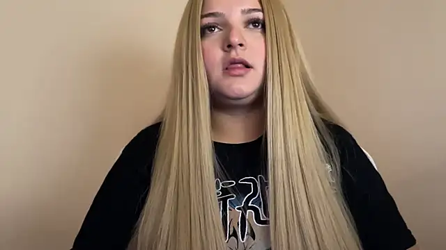 SweetPaige  online show from 21, 1, 2025