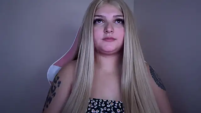 SweetPaige  online show from 29, 1, 2025