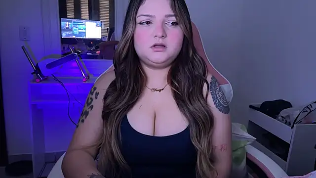 SweetPaige  online show from 9, 9, 2025