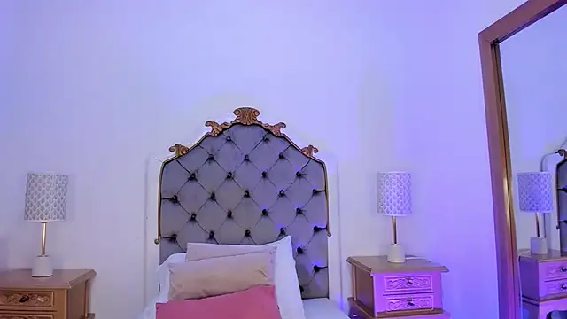 Pushaina   online show from 2, 12, 2024