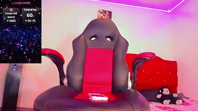 naomy  xx online show from 26, 1, 2025