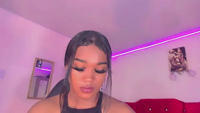 naomy  xx online show from 8, 2, 2025