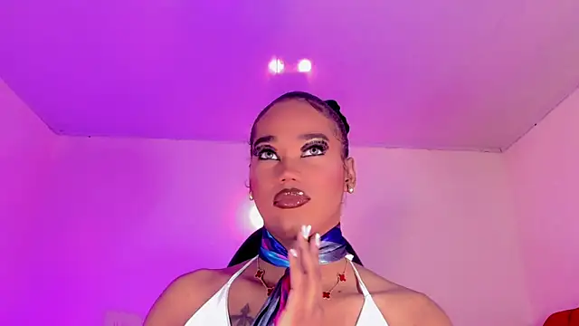 naomy  xx online show from 12, 11, 2025