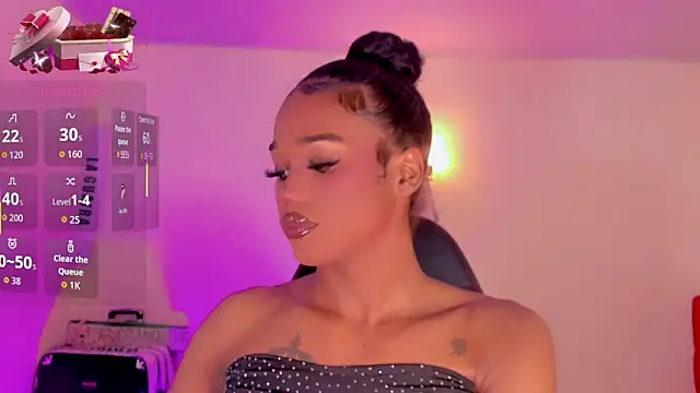 naomy  xx online show from 7, 2, 2026