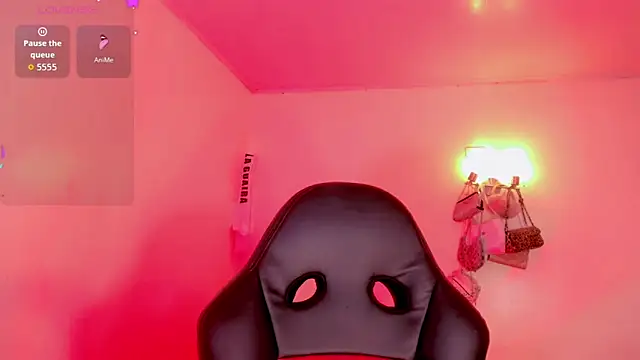 naomy  xx online show from 25, 2, 2026