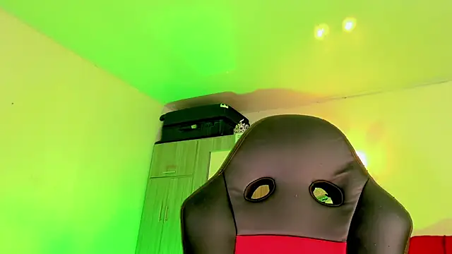 naomy  xx online show from 19, 3, 2026