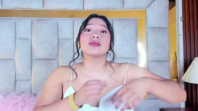 LinnaGardenia online show from 3, 2, 2026