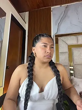 LinnaGardenia online show from 15, 2, 2026