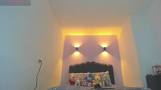 Sofia Clauss  online show from 20, 5, 2026
