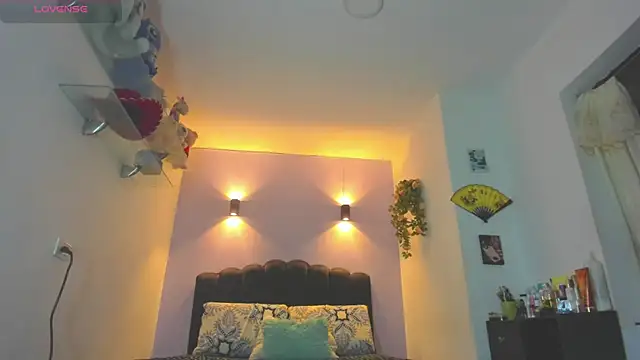Sofia Clauss  online show from 5, 7, 2026